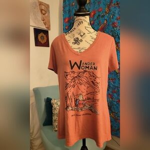 District Wander Woman Tee - Dark Salmon Pink